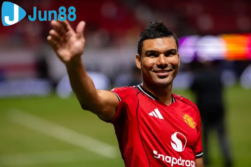 Người đại diện khẳng định Casemiro sẽ trở lại phong độ tốt nhất ở mùa giải này (Ảnh: Ash Donelon).